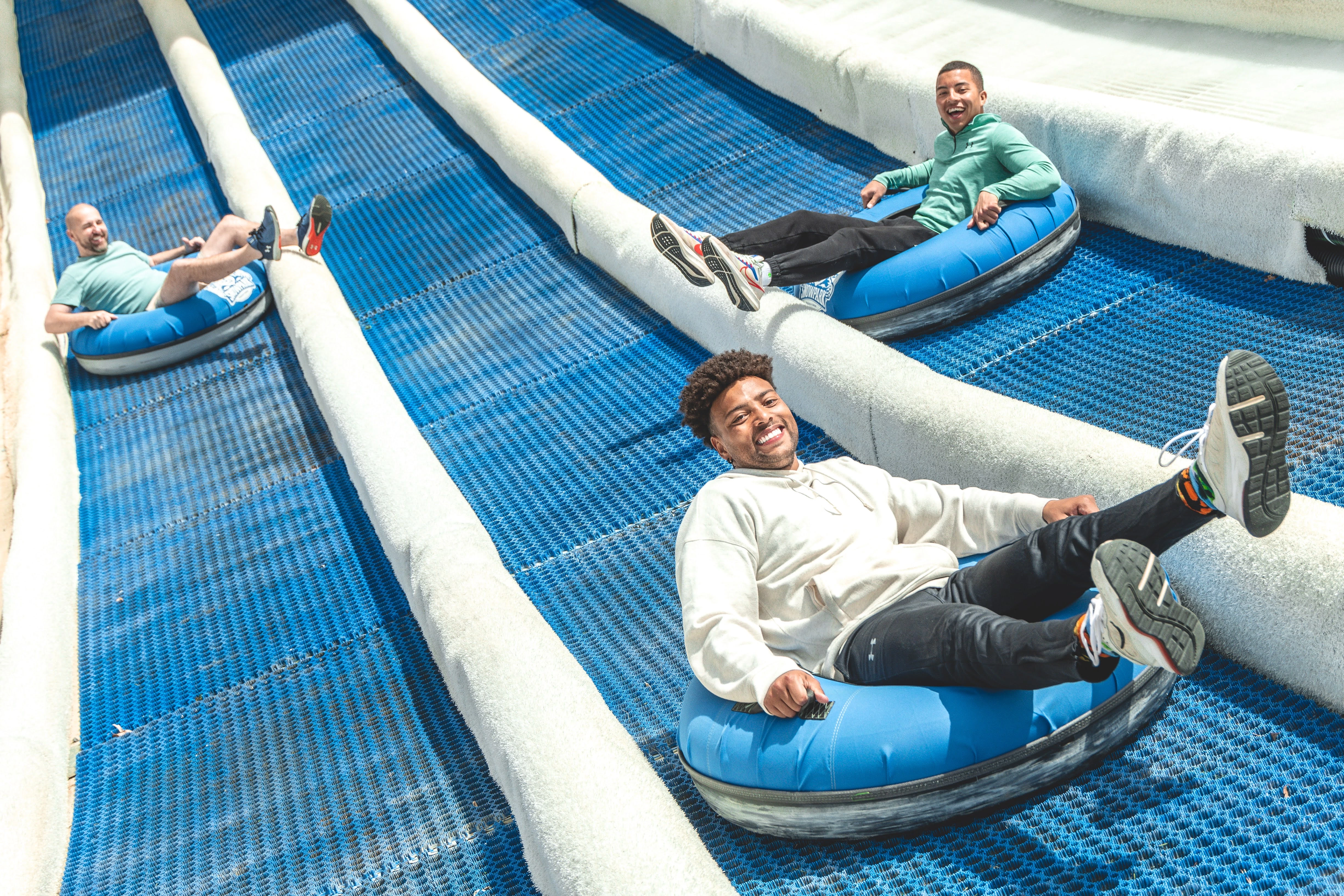 rowdy bear outdoor tubing hill